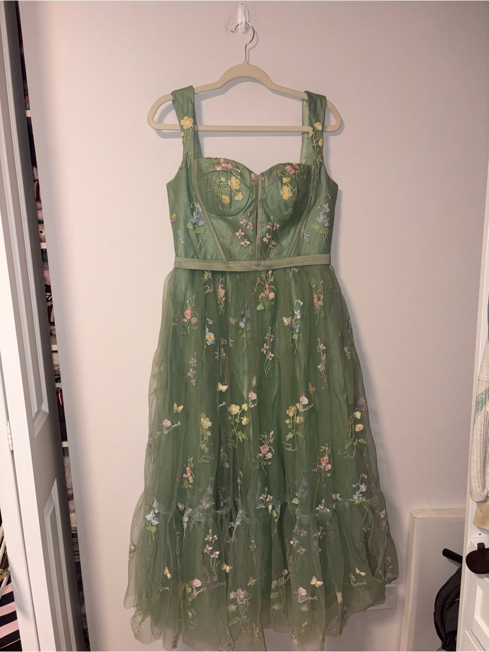 Women’s Floral Embroidered Corset Long Dress 8 NWOT - Picture 2 of 11